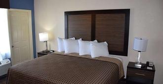 Hawthorn Suites by Wyndham Columbia - Columbia - Bedroom