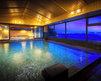 Shunkeiroman Ginpaso - Gamagōri - Pool