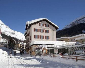 Hotel Heilquelle-Leukerbad-Therme - Leukerbad - Edifício