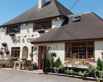 The Dog & Crook - Romsey - Κτίριο