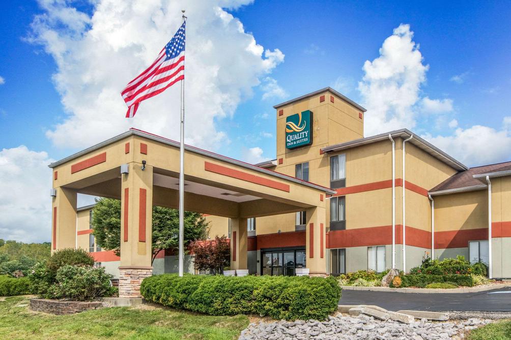 Quality Inn And Suites 70 1 2 0 Lawrenceburg Hotel Deals