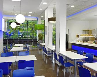 ibis budget Warszawa West Station - Warsaw - Restaurant