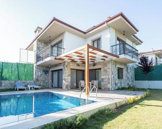 Vintage Villas - Kusadasi - Building