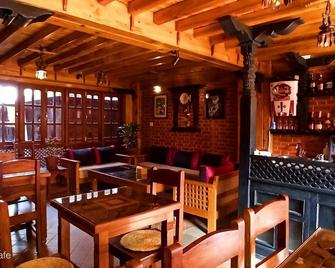 Indrayani Boutique Hotel & Cafe - Bhaktapur - Bar