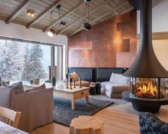 تيريزين - لو سنوروك - Aime-la-Plagne - غرفة معيشة