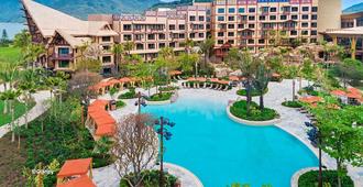 Disney Explorers Lodge - Hong Kong - Pool