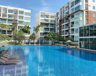 1 Bedroom Deluxe Close To Beach 49sqm Seacraze - Hua Hin - Zwembad