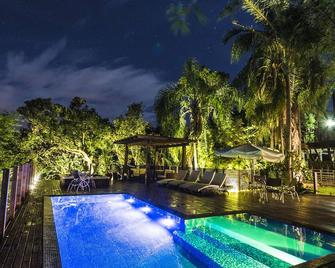 Hospedaria das Brisas - Praia do Rosa - Pileta