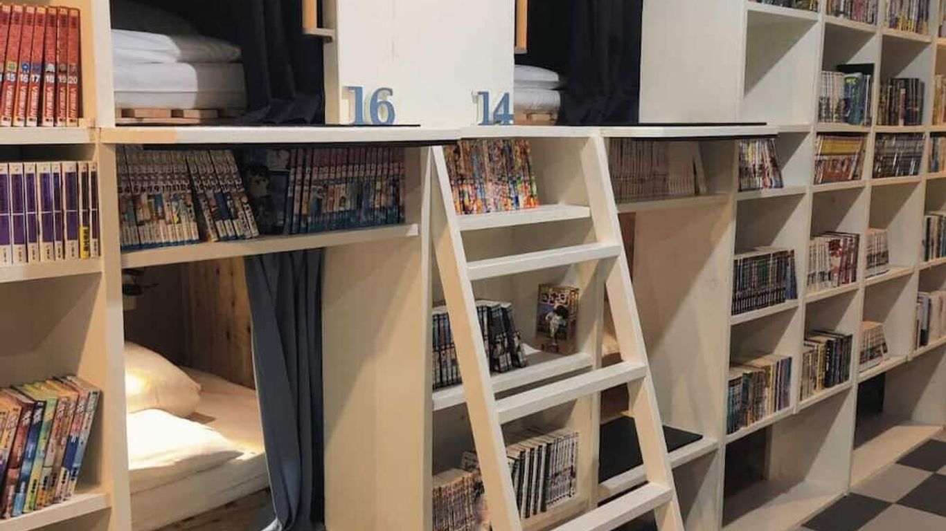 bnbplus Niigata Book Inn