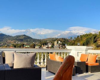 Pokhara Panorama Resort and Spa-Luxury Redefined - Pokhara - Balcony