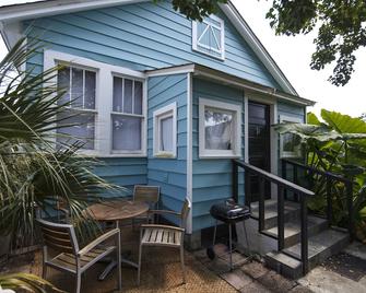Quaint Old House close to everything - Foley - Outdoors view
