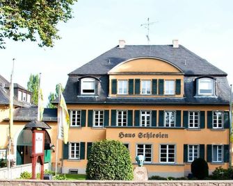 Haus Schlesien - Königswinter - Building