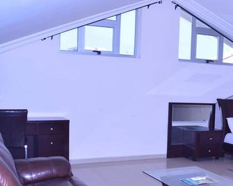 Residences Easy Hotel - Cotonou - Wohnzimmer