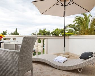 Villa Mediterranea - Bol - Balcón