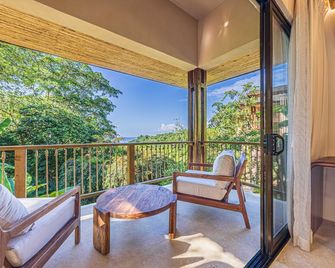 Tiki Villas Rainforest Lodge & Spa - Uvita - Балкон