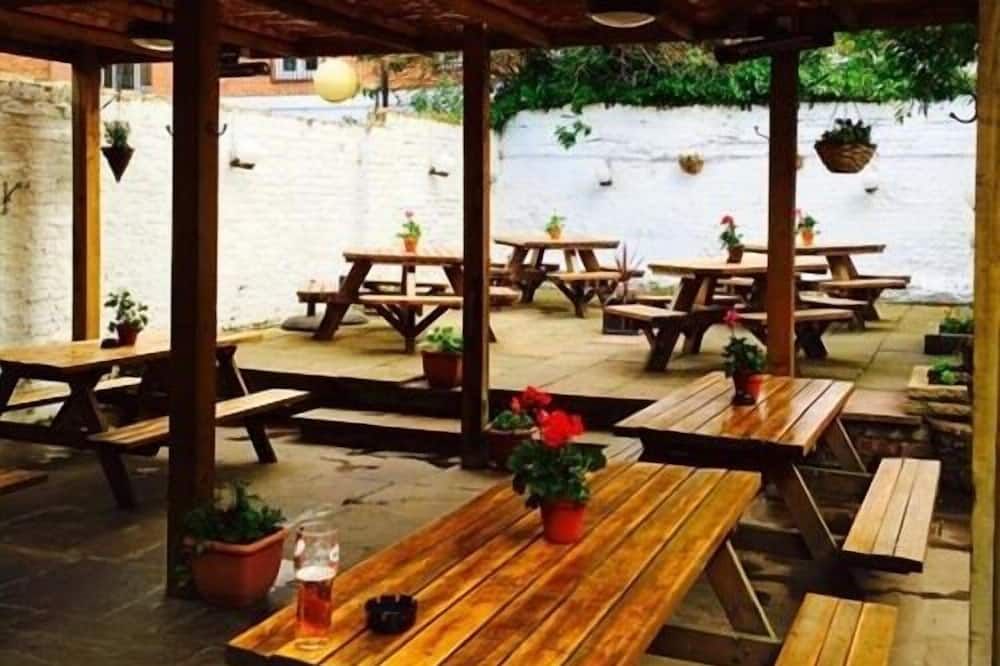 The Swan Inn - Isleworth - Patio