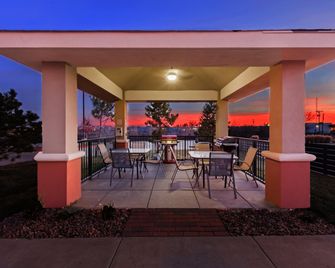 Candlewood Suites Amarillo-Western Crossing By IHG - Amarillo - Hàng hiên