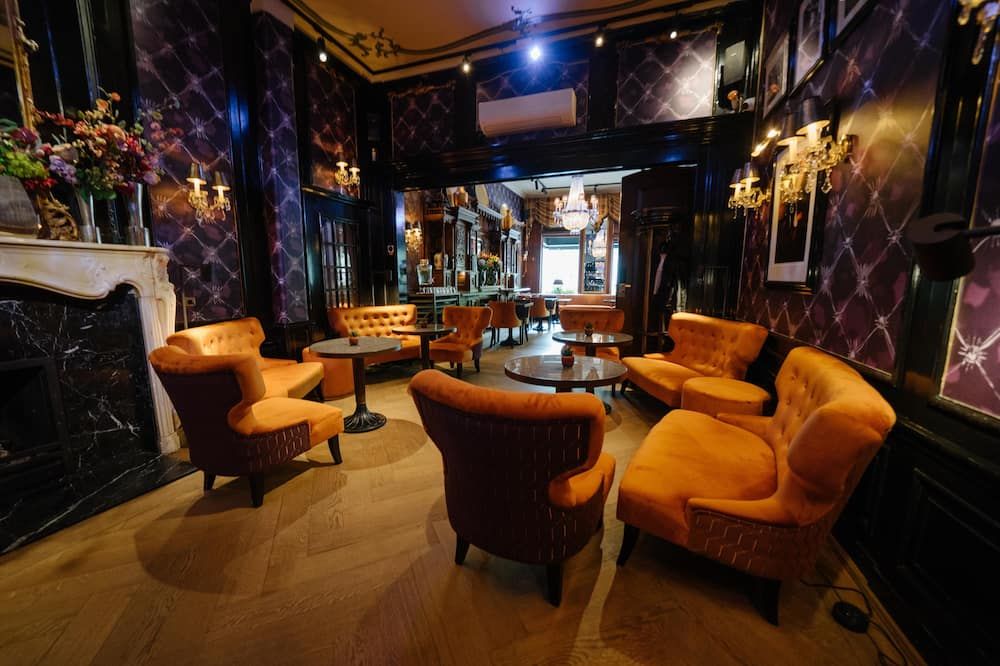 Lounge view of The Pavilions Amsterdam, The Toren