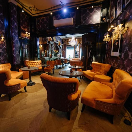 Lounge view of The Pavilions Amsterdam, The Toren