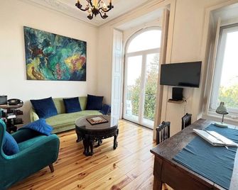 Casa Didi - 3km do centro - by Trip2Portugal - Sintra - Sala de estar