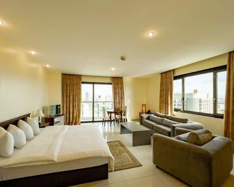Black Diamond Hotel - לאגוס - חדר שינה