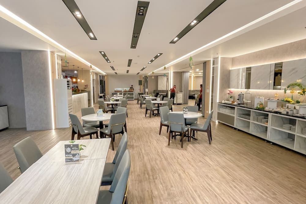 Grand Abe Hotel - Jayapura - Restaurant