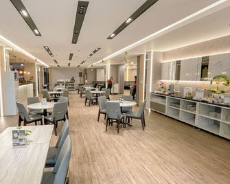 Grand Abe Hotel - Jayapura - Restaurant