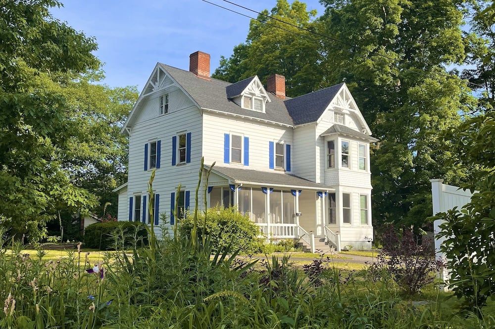 Cozy Bedroom With Fireplace - ساوجرتيس - مبنى