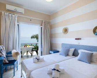 Casa dei Venti - Cozy Double Sea View Room - Benitses - Bedroom