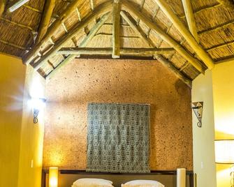 Thaba Bosiu Cultural Village - Maseru - Bedroom