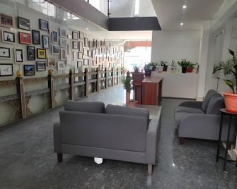 Yang Bhutan Hotel - Paro - Lobby