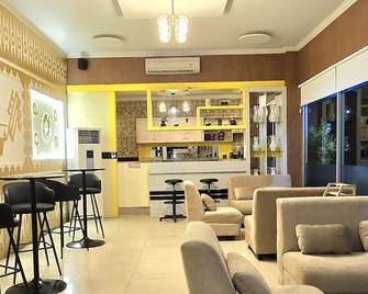 Soeltan Luxe Hotel - Bandar Lampung - Lounge