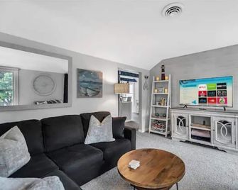 Sunset Suite - Willoughby - Obývací pokoj