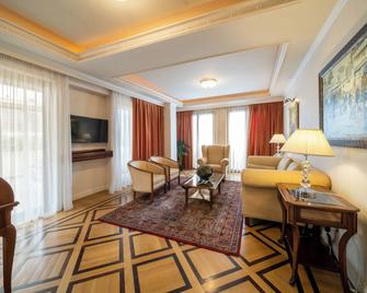 Electra Palace Athens - Athens - Living room
