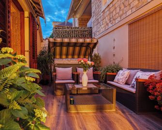 Old Town Villa Trogir Stars With Free Parking - Trogir - Balcony