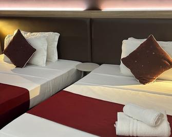Hotel Stradivari - Milan - Bedroom