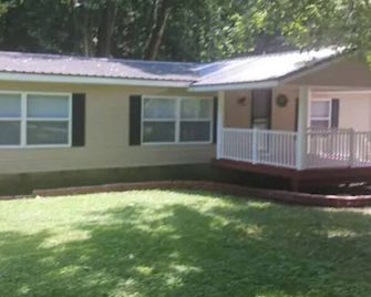 Creekside Cottage. - Chillicothe - Edificio