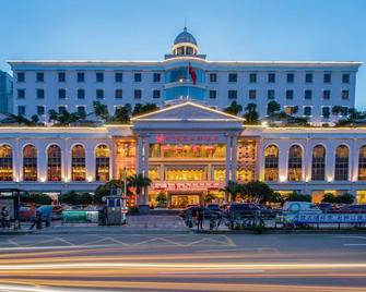 New Plum Garden Seasons Hotel - Shenzhen - Bygning