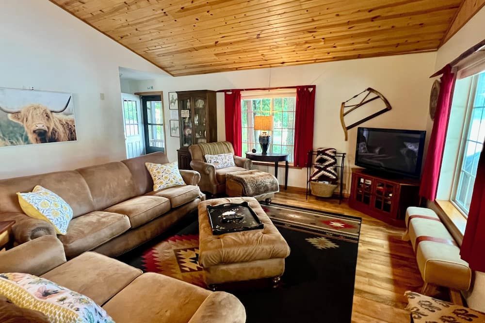 WaterfrontHome-Nature,Views,Peace-up to 12, ideal for Family/Friends/Celebration