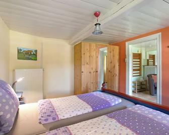 Friesisches Reetdachferienhaus - Bordelum - Habitación