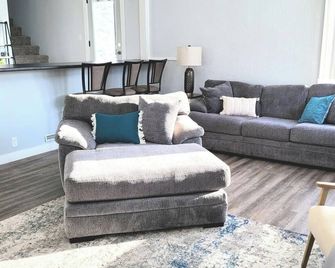 The Stay Cabin is a part of the Stay Properties locations at 271 Hwy 71 - Arnolds Park - Soggiorno