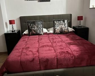 Vanvitelli Home - Caserta - Bedroom