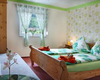 Hotel Im Rheintal - Kamp-Bornhofen - Bedroom
