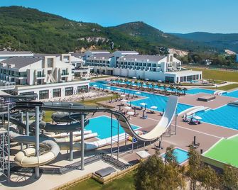 Korumar Ephesus Beach & Spa Resort - סלקוק - בריכה