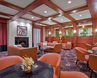 Holiday Inn Purdue - Fort Wayne By IHG - פורט ווין - טרקלין