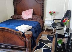 Fada Guest House Newark, New Jersey Near Ewr Airport - Newark - Bedroom