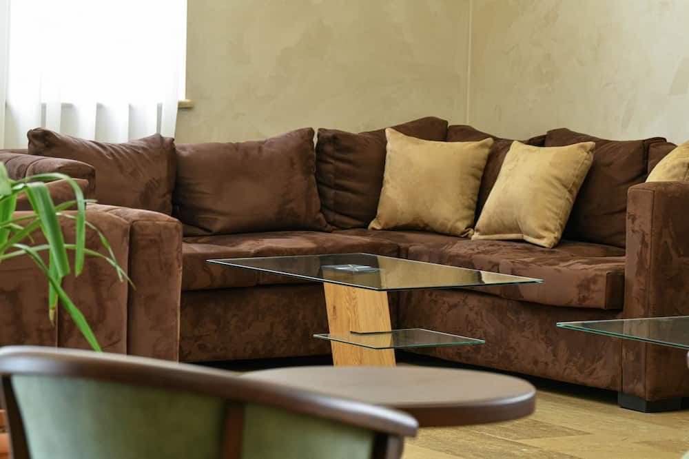 ويلكوم إن هوتل - يريفان - غرفة معيشة