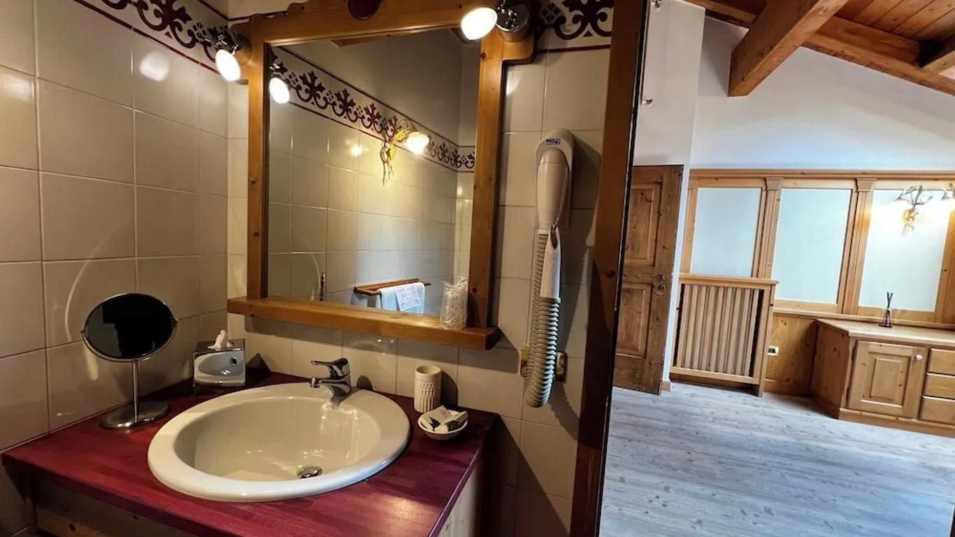 Kaiserkrone Charming Retreat