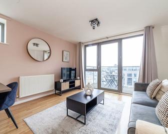 The Stratford Collection - London - Living room