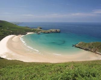 Hotel Gavitu - Llanes - Strand